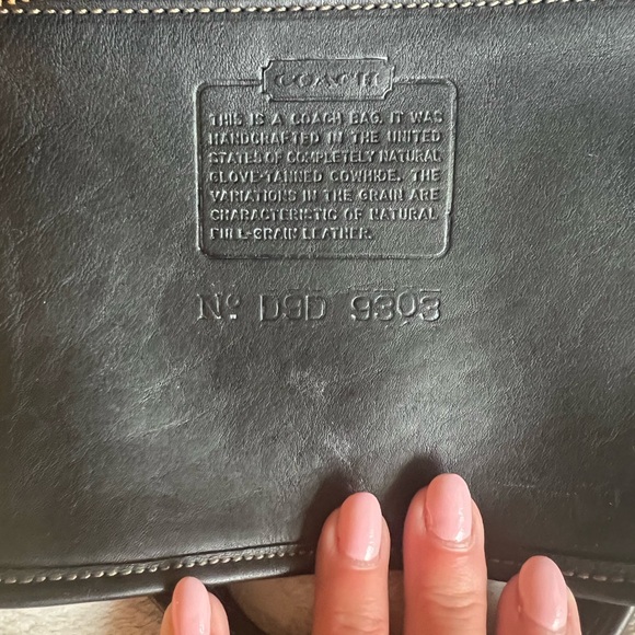 Coach Black Tote Smooth Leather - Picture 2 of 7